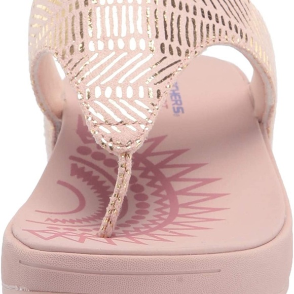 NWT Sketchers plush sandal - Picture 7 of 7